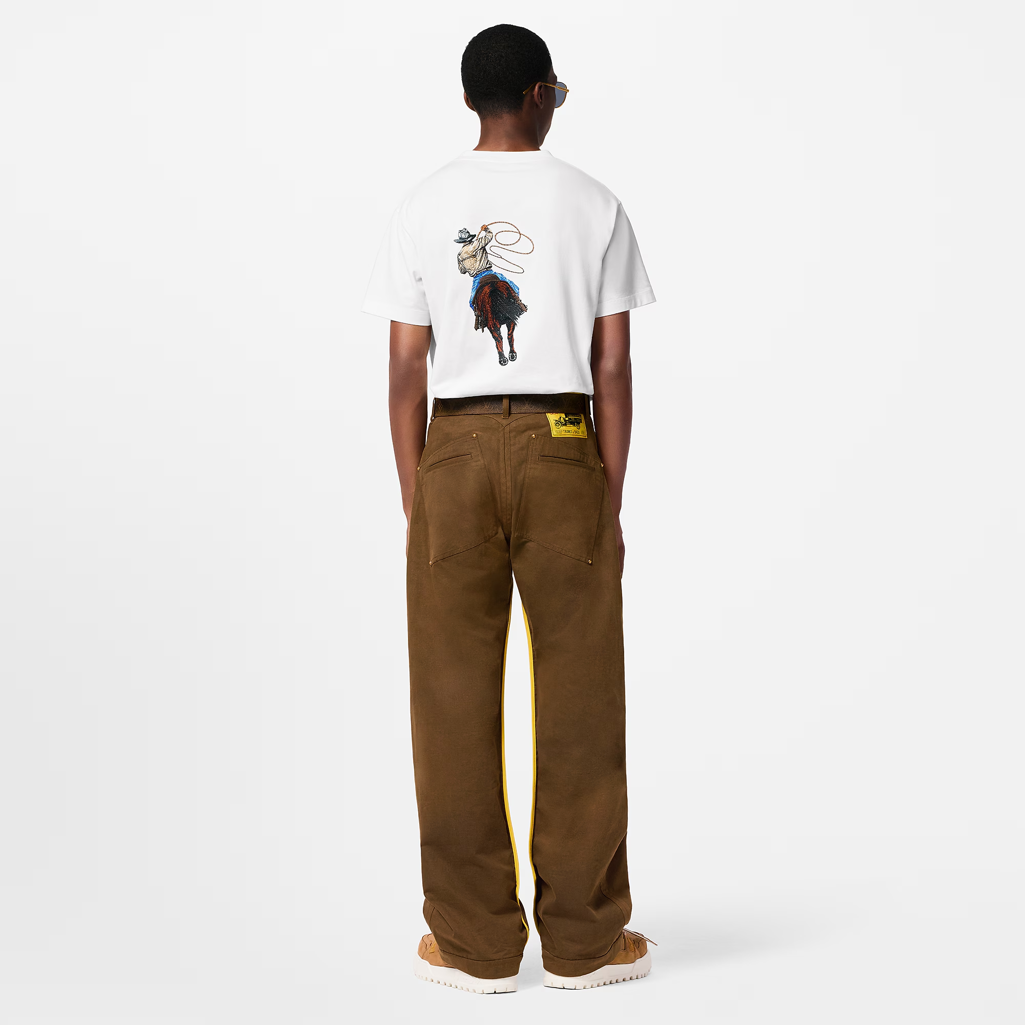 graphic-embroidered-cotton-t-shirt-7319