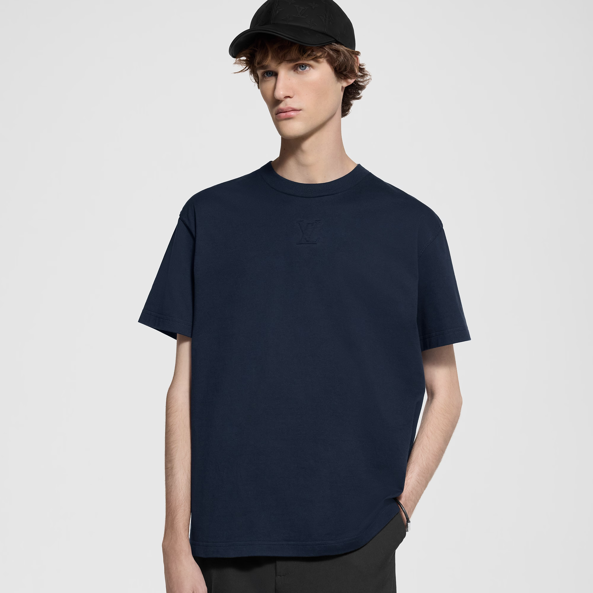 embossed-lv-t-shirt-5945